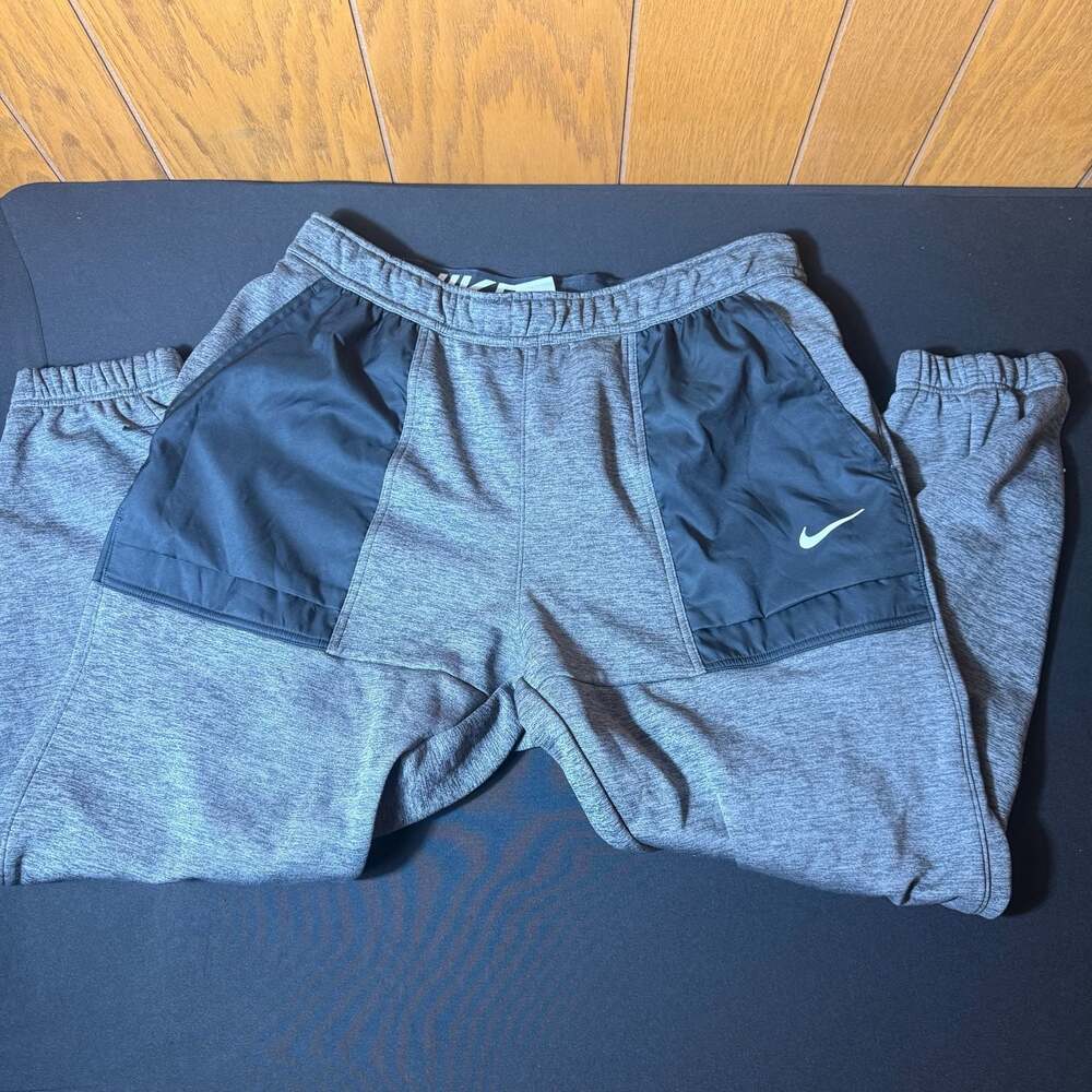 Nike Therma-FIT Grey Tapered Training Joggers with Black Overlays Size XL